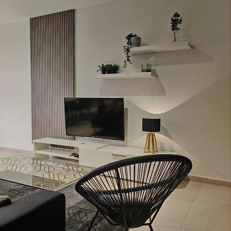 Qawra Apartment St. Paul's Bay Exteriör bild
