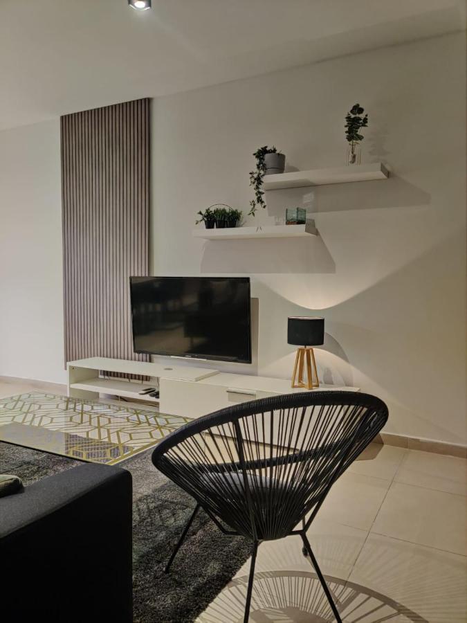 Qawra Apartment St. Paul's Bay Exteriör bild